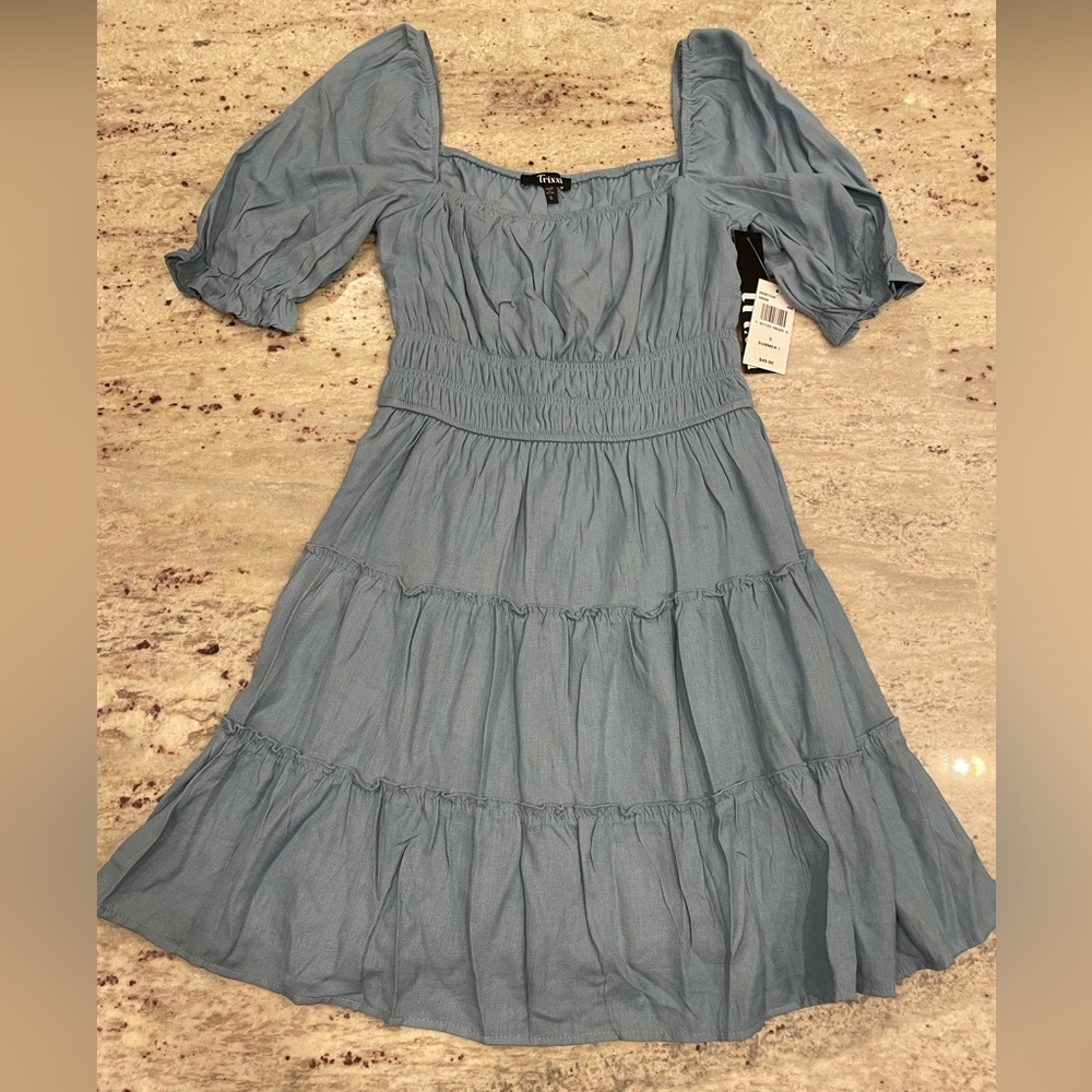 Trixxi Junior Girls Size S.  Elegant Blue Puff Sleeve Dress.  NWT.